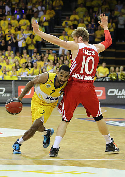 身体对抗将 身体对抗将