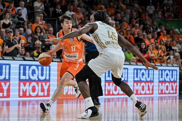 坦达拉缺席 坦达拉缺席